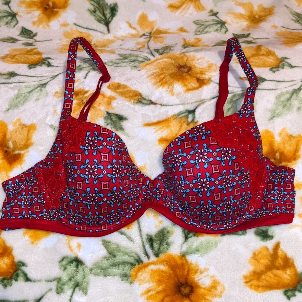 Victoria's secret demi bra 36B
